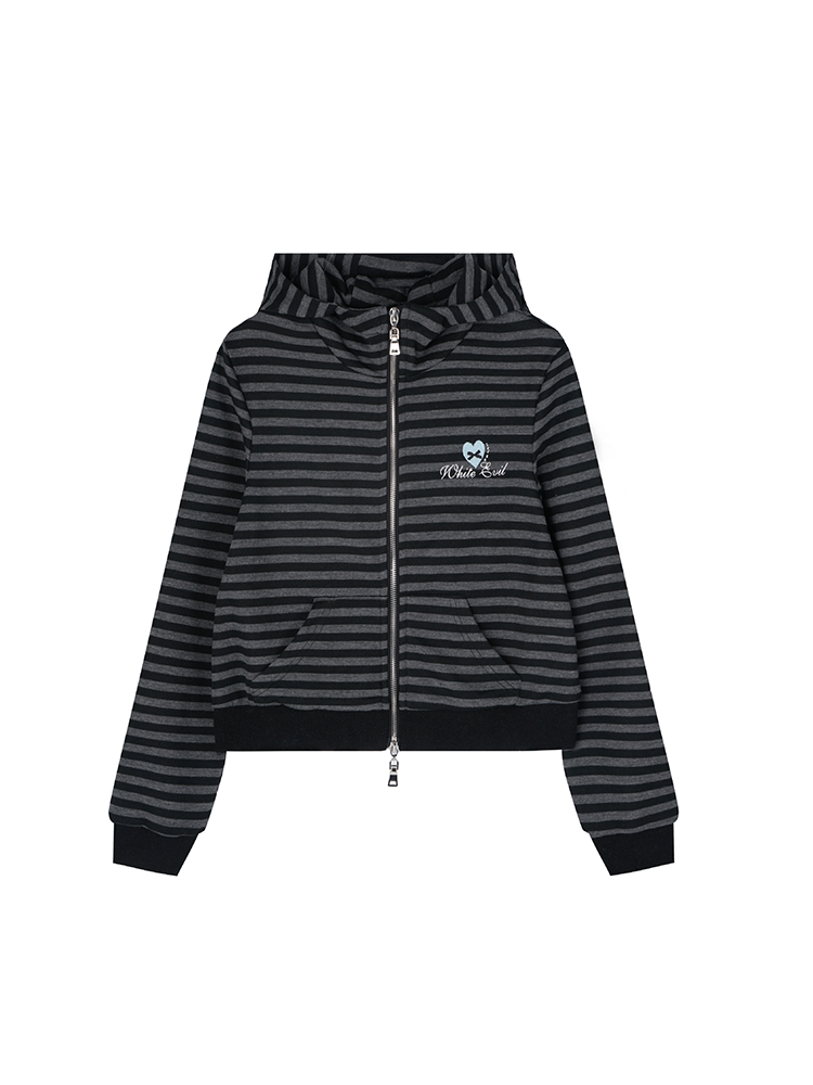 かわいい耳付きのボーダーパーカー