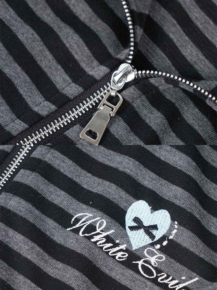 かわいい耳付きのボーダーパーカー