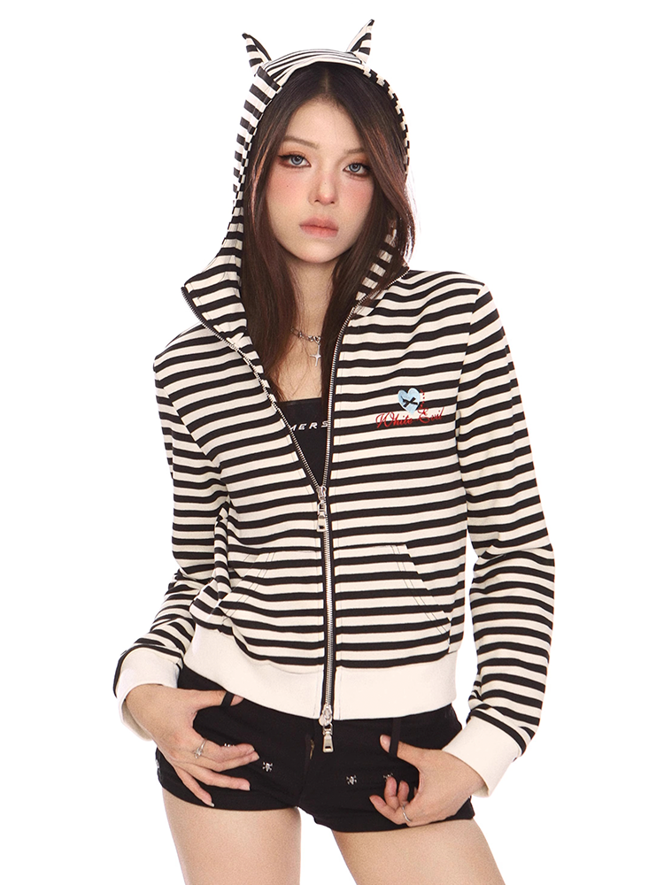 かわいい耳付きのボーダーパーカー