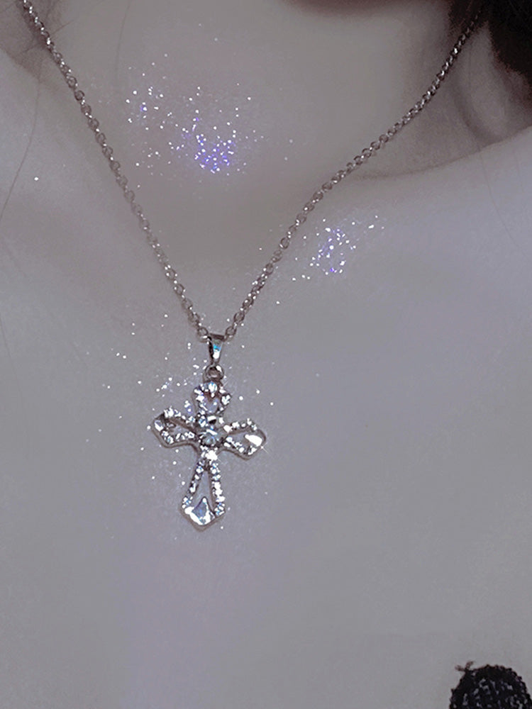 Cross motif double layered necklace