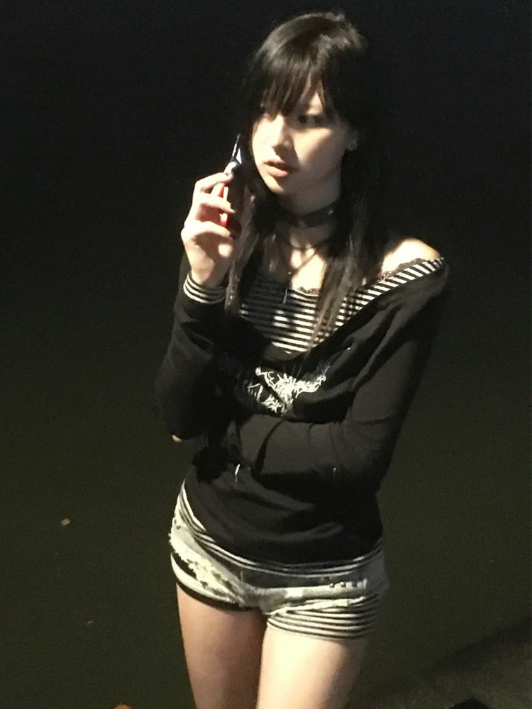ロック感満載の2in1パンクTシャツ