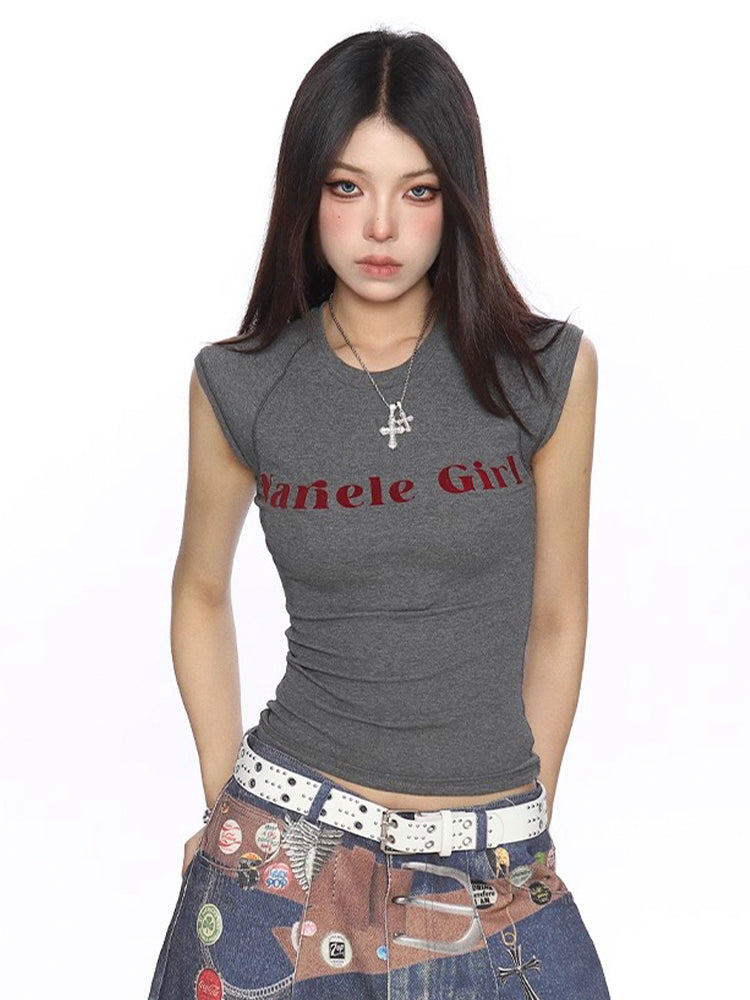 スリムフィットノースリーブTシャツ