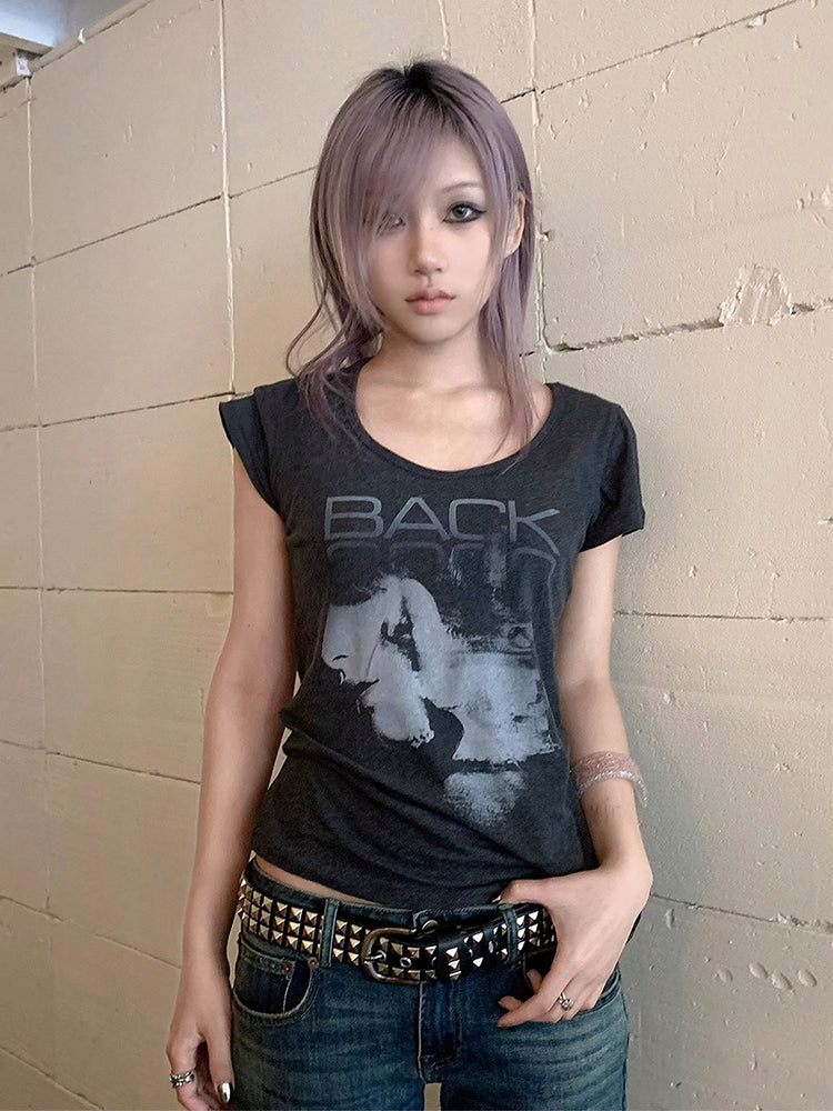 Y2KサブカルスリムTシャツ