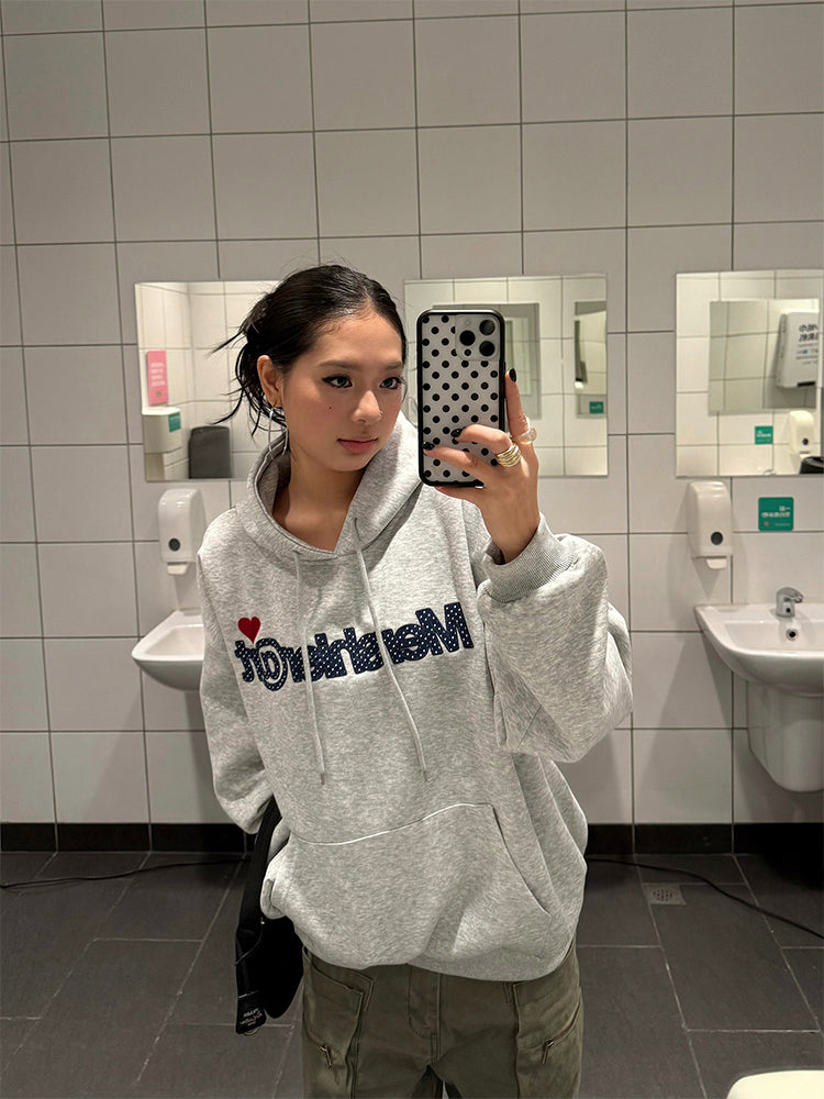 アメリカンヴィンテージ風のビリヤードドット柄刺繍入りフード付きパーカー