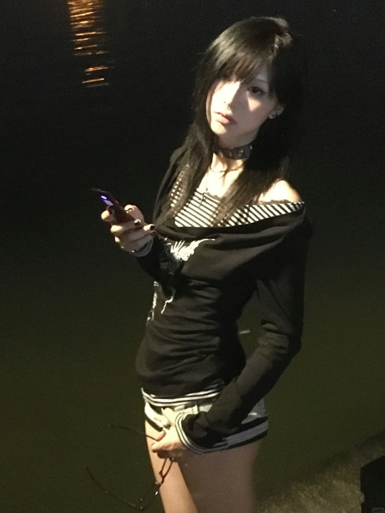 ロック感満載の2in1パンクTシャツ