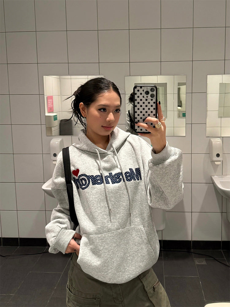 アメリカンヴィンテージ風のビリヤードドット柄刺繍入りフード付きパーカー